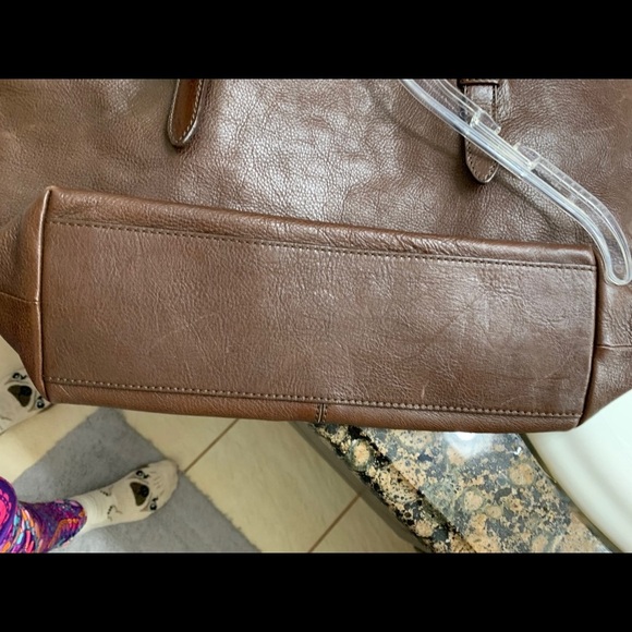 The Bridge Tote with Contrasting closure - Picture 5 of 15